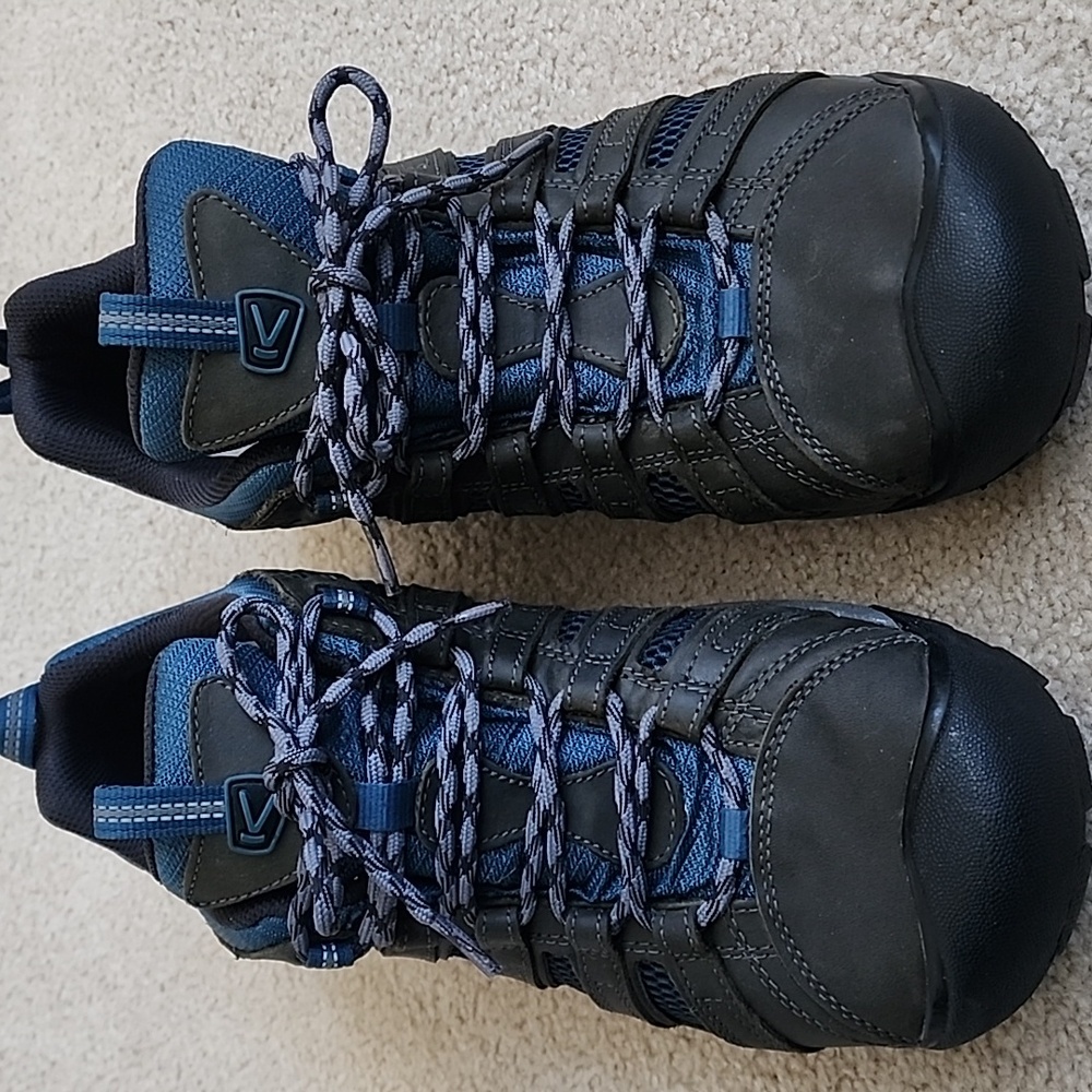 Keen Grey and Blue Trail Shoes - New - Picture 3 of 5